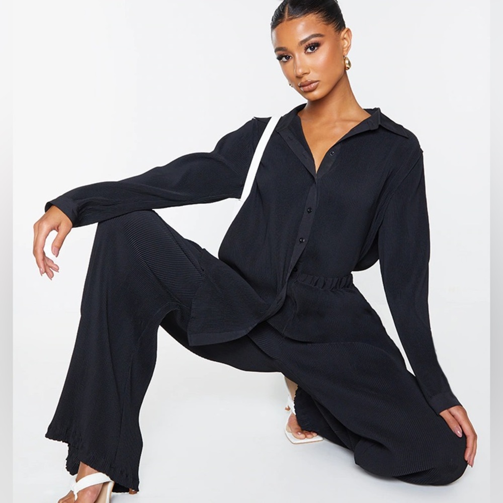 BLACK BUTTON UP SET 🖤